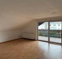 2-Zimmer-DG-Wohnung mit Balkon & Stellplatz - Wadgassen
