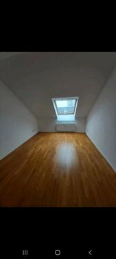 Foto - Helle 2-Zimmer-Dachgeschosswohnung m. Klimaanlage in Alt-Lindenau