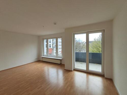 Foto - Anfragen NUR per E-Mail. Absolute Seltenheit: 3-Zimmer-Wohnung im 2. OG in der Nähe des Holzhafens in Geestemünde.