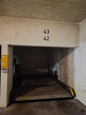 Foto - Tiefgaragenstellplatz zu vermieten!
