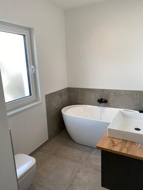 Foto - Doppelhaushälfte zur Miete - 1.450,00&nbsp;EUR Kaltmiete, ca.&nbsp; 106,00&nbsp;m&sup2;