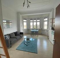 Helles, möbliertes Apartment mit Empore - Wiesbaden Biebrich