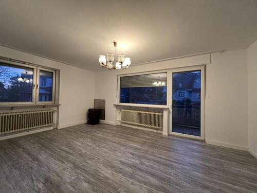 Foto - Helle 3-Zimmerwohnung im Obergeschoss – neu renoviert und bezugsfrei!