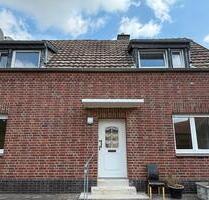 Einfamilienhaus mit Garten - 1.700,00 EUR Kaltmiete, in Erkelenz (PLZ: 41812)
