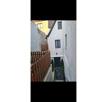 3 Zimmer Haus freistehend - 695,00 EUR Kaltmiete, ca.  65,00 m² in Hersbruck (PLZ: 91217)