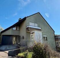 Wohnhaus mit Einliegerwohnung - 345.000,00&nbsp;EUR Kaufpreis, ca.&nbsp; 230,00&nbsp;m&sup2; in Creglingen (PLZ: 97993)