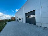 Foto - Moderne Gewerbehalle 