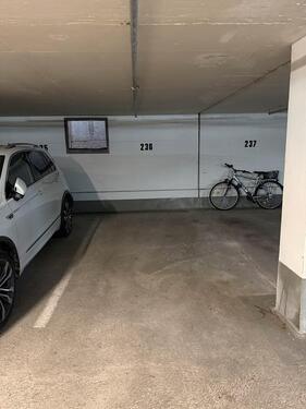 Foto - Tiefgaragen-Einzelstellplatz zu vermieten