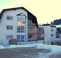 1‑Raum‑Wohnung mit Loggia und Tiefgaragenstellplatz - Schönheide