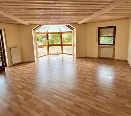 Foto - 2 Zimmerwohnung mit lichtdurchflutetem Wohnzimmer und Balkon