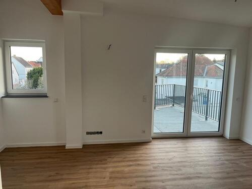 Foto - 2 Zimmer Einfamilienhaus zur Miete in Rosbach vor der Höhe