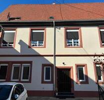 Zwei Häuser im Zentrum von Weißenburg - Klingenmünster