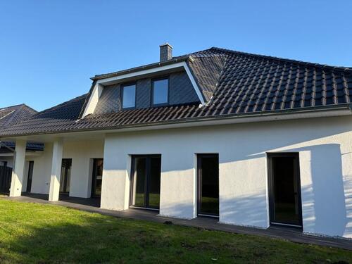 Foto - 7 Zimmer Mehrfamilienhaus, Wohnhaus zum Kaufen in Bargteheide