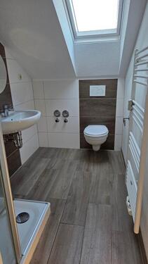 Foto - Dachgeschosswohnung 3,5 Zimmer mit Balkon