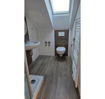 Dachgeschosswohnung 3,5 Zimmer mit Balkon - Hankensbüttel