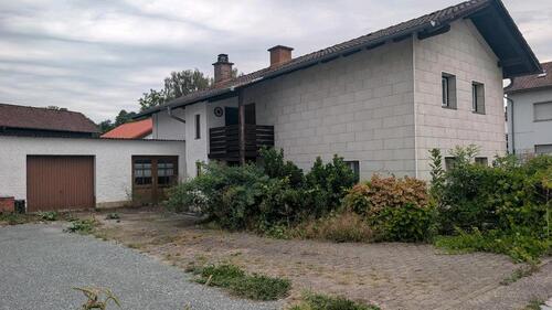 Foto - Renovierungsbedürftiges Haus mit 345 qm Grundstück