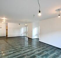 Hochwertig kernsanierte Erdgeschosswohnung mit großer Terrasse im - Engelskirchen