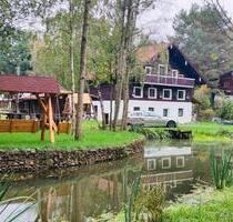 Charmantes Bauernhaus mit 2200 m2 parkähnlichem Grundstück - Schönau