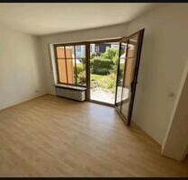 Schöne und helle Erdgeschosswohnung mit Süd Terrasse - München Bogenhausen