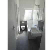 *moderne Balkonwohnung mit Tageslichtbad in Schloßnähe* - Essen Stadtbezirk IV