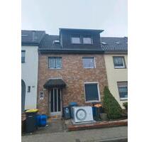 Reihenmittelhaus - 370.000,00&nbsp;EUR Kaufpreis, ca.&nbsp; 176,00&nbsp;m&sup2; in Velbert (PLZ: 42551)