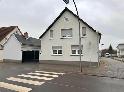 Foto - Charmantes Einfamilienhaus mit schönem Grundstück