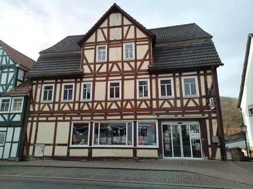 Foto - Großzügiges Haus mit 14 Zimmern in Helsa