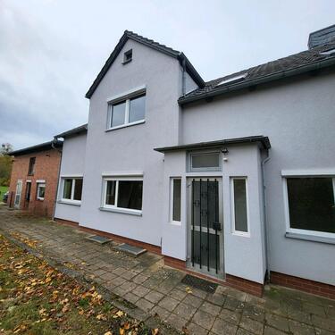 Foto - Haus zu vermieten - 850,00 EUR Kaltmiete,