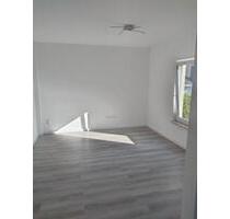 Schöne kleine Doppelhaushälfte - 400,00&nbsp;EUR Kaltmiete, ca.&nbsp; 70,00&nbsp;m&sup2; in Pößneck (PLZ: 07381)