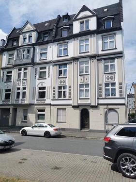 Foto - Neu renovierte 2-Zimmerwohnung, 4. OG zu vermieten (WG geeignet)