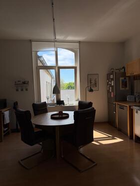 Foto - 2 Zimmer Wohnung UNTERMIETE (8 Monate befristet ab August)