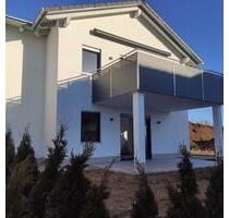 Moderne 3-Zimmerwohnung BJ 2024 mit Einbauküche und Balkon - Rottenburg an der Laaber