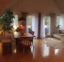 PROVISIONSFREI - Großzügige u lichtdurchflutete Maisonettewohnung - Neckartailfingen