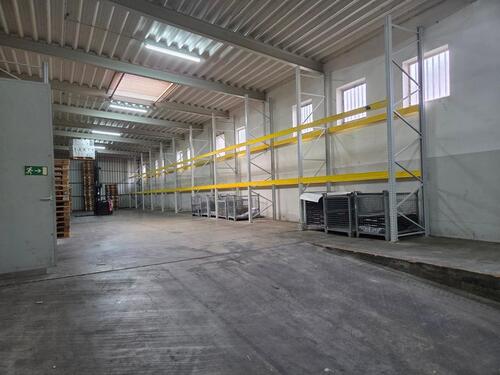 Foto - Lager für Handel und Logistik, 300 qm, zentral, Alf Mosel, sofort