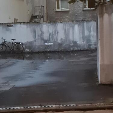 Foto - StellplatzParkplatz in der Innenstadt im Hof