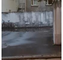StellplatzParkplatz in der Innenstadt im Hof - Mainz
