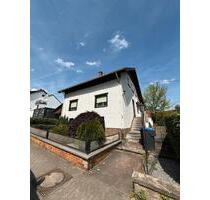 Freistehendes Einfamilienhaus in Lebach-Aschbach mit Garten