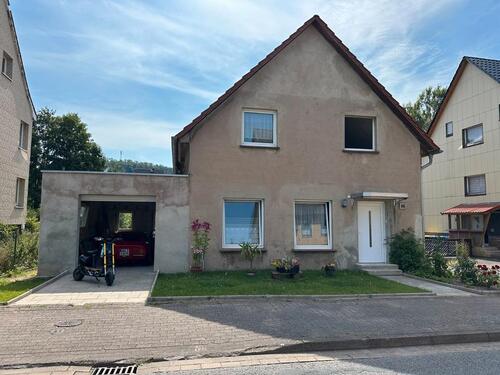 Foto - 3-4 Familienhaus, Solar mit Warmwasserspeicher, ca. 400qm