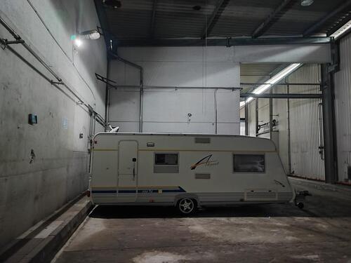 Foto - Garage mit 33qm, Stellplatz für Wohnmobil, Boot, PKW oder LKW b