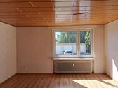 Foto - Anfragen NUR per Email. Hochparterre 2-Zi. Wohnung mit Balkon in Bremerhaven-Wulsdorf.