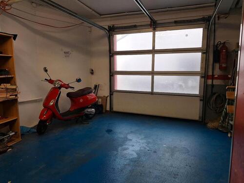 Foto - MotorradRoller Überwinterung in Garage, ehemalige Werkstatt