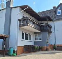 Charmantes Einfamilienhaus mit Nebengebäude - Greifenstein