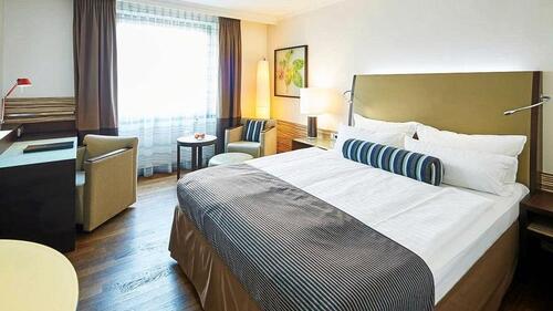 Foto - vollausgestatte Hotelzimmer mit Bad an Dauermieter