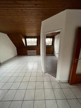 Foto - 3 Zimmer Dachgeschoßwohnung zur Miete in Bonn