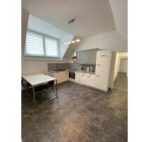 Schöne 3-Zimmer-Maisonette-Wohnung mit Einbauküche - Lützen