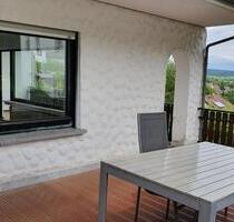 Wohnung mit Küche und Badewanne in Naunheim - Wetzlar