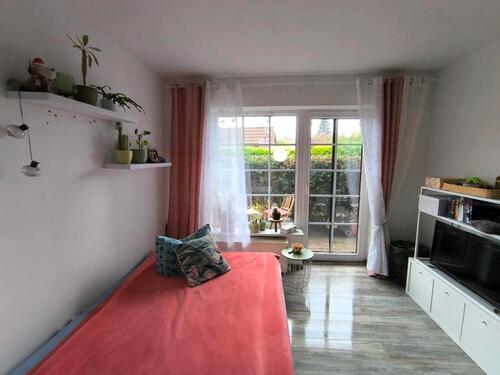 Foto - schönes helles studenten WG zimmer mit Terrasse! ab 1 dez.