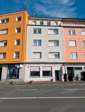 Foto - Von Privat - Große Gewerbefläche mit Schaufenster und Lager