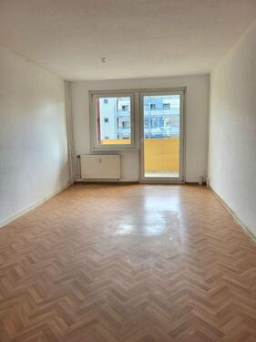 Foto - Kautionsfrei! 3 -Raumwohnung + Tageslichtbad mit Wanne + Balkon
