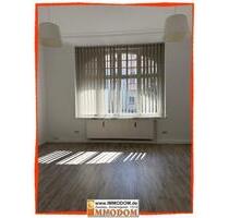 Repräsentative Büroeinheit mit Balkon, 2 WCs, Küche und großem Foyer in Zwickau-Nordvorstadt zu vermieten!